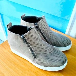 Time and Tru Wedge Sneakers (Size 6 1/2)